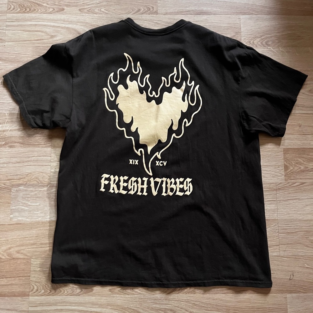 Fresh Vibes Backprint Graphic Tee